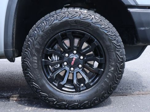 Used 2023 GMC Sierra 1500 AT4X AWD/4WD image 30