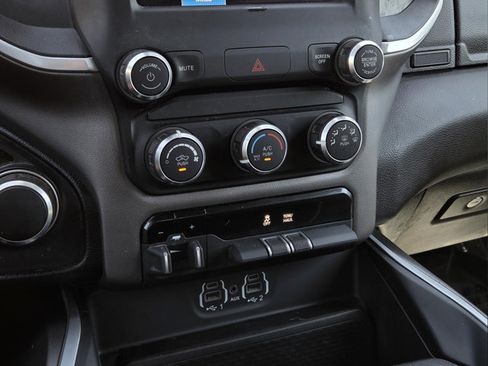 Used 2022 RAM 1500 Big Horn RWD image 21