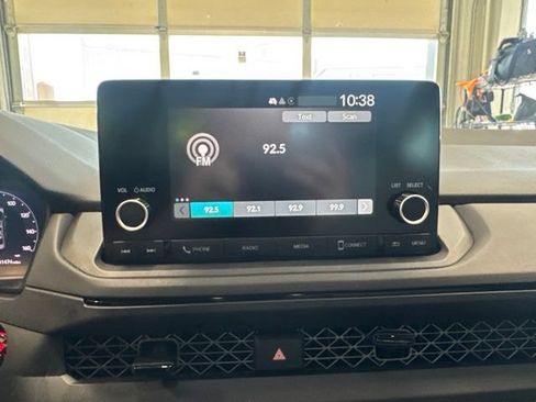 Used 2024 Honda Accord LX image 18