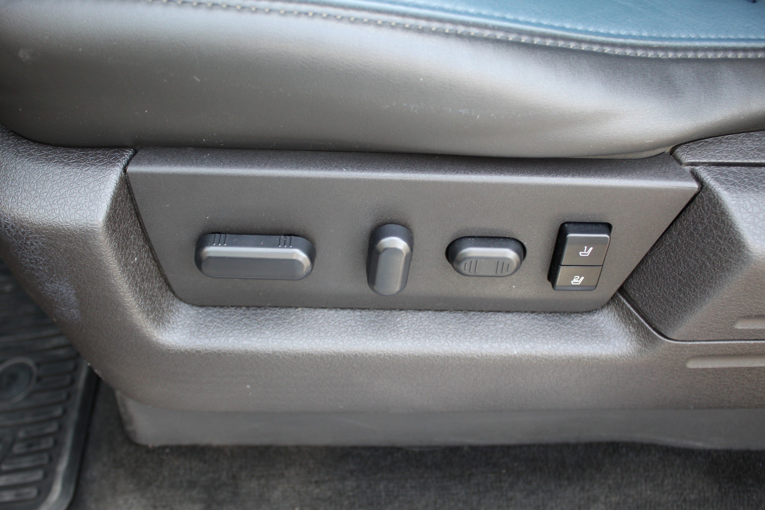 Used 2014 Ford F150 Limited AWD/4WD image 24