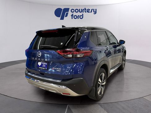 Used 2021 Nissan Rogue Platinum image 7