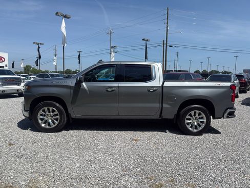 Used 2019 Chevrolet Silverado 1500 LTZ w/ LTZ Plus Package AWD/4WD image 17