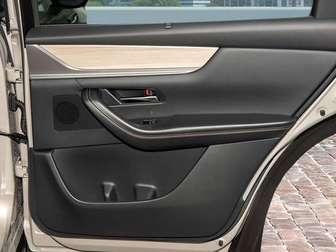 New 2026 MAZDA CX-90 3.3 Turbo w/ Preferred Package image 16