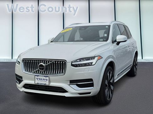 Certified 2024 Volvo XC90 T8 Ultimate w/ Protection Package Premier AWD/4WD image 9