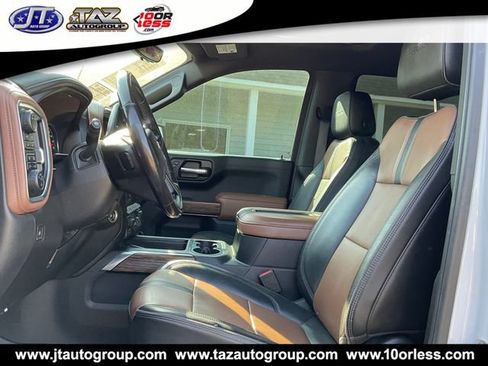 Used 2020 Chevrolet Silverado 1500 High Country w/ Technology Package AWD/4WD image 16