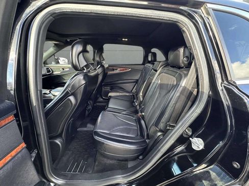 Used 2018 Lincoln MKX Reserve w/ Lincoln MKX Climate Package image 22