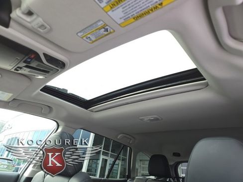 Used 2025 Subaru Outback Limited w/ Tech Package 3 image 19