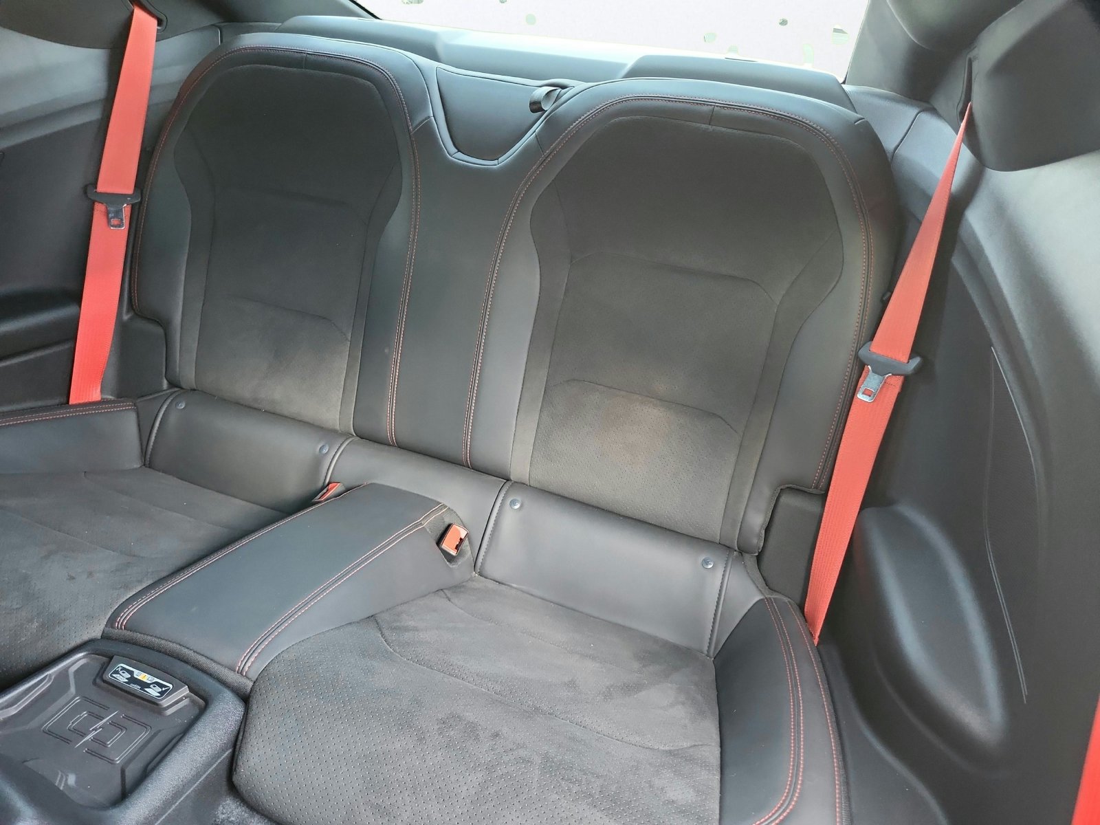 Used 2019 Chevrolet Camaro ZL1 RWD image 24