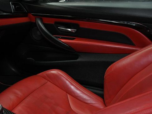 Used 2016 BMW M4 Coupe w/ Executive Package RWD image 35