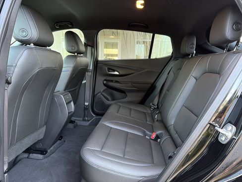 Used 2025 Buick Envista Sport Touring w/ Convenience I Package FWD image 13