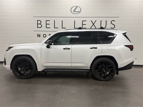 New 2026 Lexus LX 600 4WD w/ Luxury Package image 8