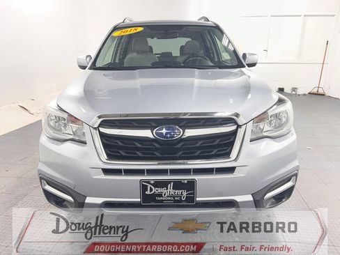 Used 2018 Subaru Forester 2.5i Premium w/ Popular Package #3A AWD/4WD image 2
