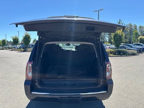 Used 2016 GMC Yukon XL Denali w/ Open Road Package AWD/4WD image 13