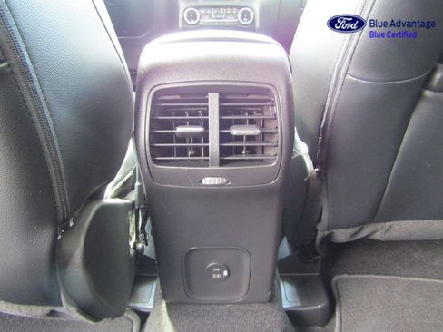 Certified 2022 Ford Escape Titanium FWD image 21