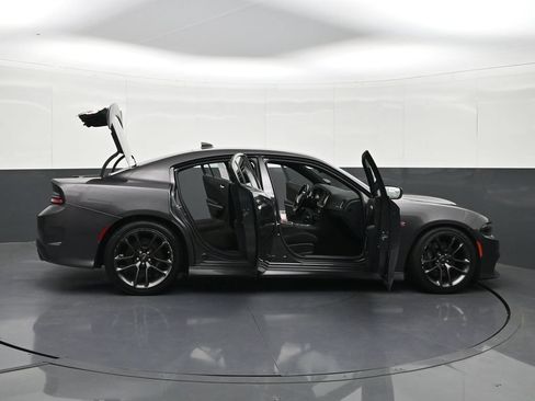 Used 2022 Dodge Charger Scat Pack RWD image 38
