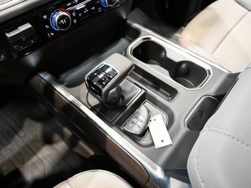 New 2026 GMC Sierra 1500 SLT w/ SLT Premium Plus Package image 21