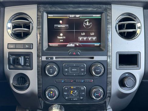 Used 2015 Ford Expedition Limited image 15