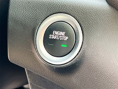 Used 2024 GMC Terrain SLE image 22