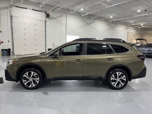 Used 2021 Subaru Outback Limited image 4