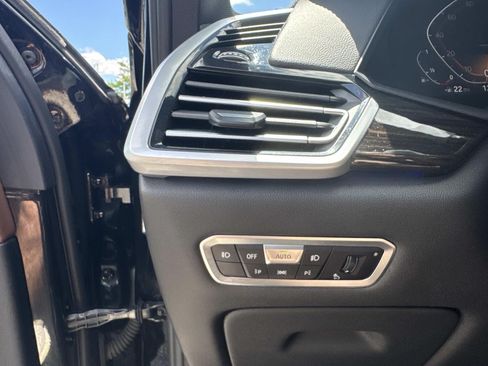 Used 2020 BMW X5 xDrive40i w/ Premium Package AWD/4WD image 32