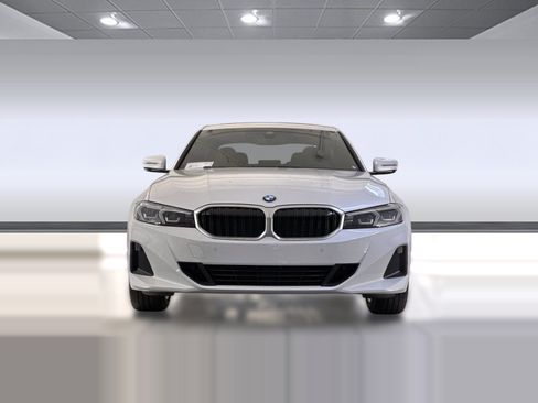 Used 2023 BMW 330i Sedan w/ Driving Assistance Package RWD image 5