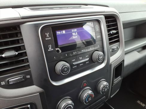 Used 2014 RAM 1500 Express image 22