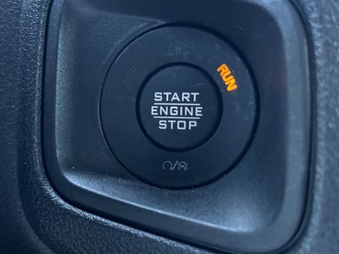 Used 2024 Jeep Wrangler Sport AWD/4WD image 20