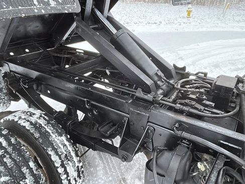 Used 2013 Ford F450 XL w/ Snow Plow Prep Pkg image 59