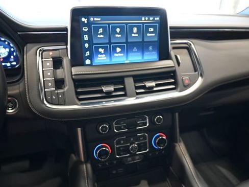 Used 2023 Chevrolet Tahoe Premier AWD/4WD image 15