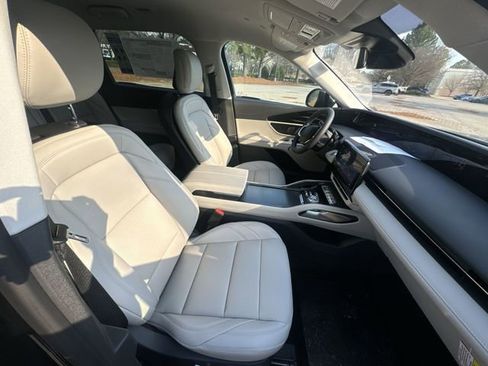 New 2026 Lincoln Nautilus Premier image 27