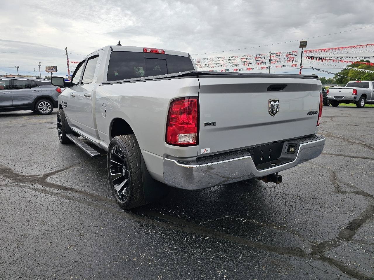 Used 2019 RAM 1500 Classic SLT w/ Luxury Group AWD/4WD image 28
