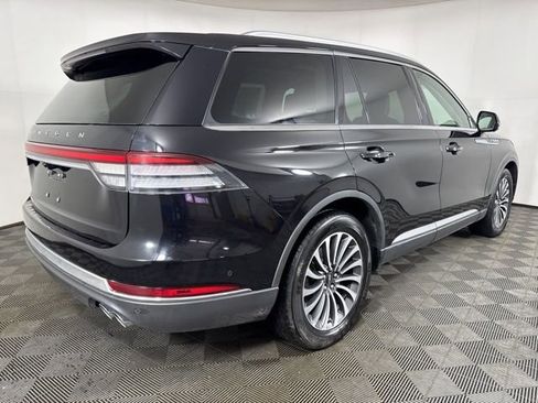 Used 2024 Lincoln Aviator Reserve AWD/4WD image 3