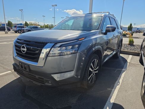 Used 2023 Nissan Pathfinder Platinum w/ Cargo Package AWD/4WD image 1