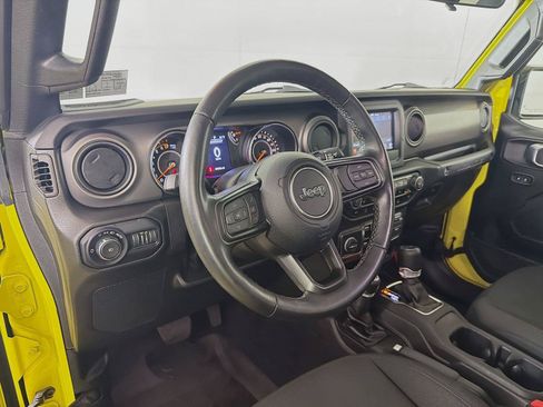 Used 2022 Jeep Wrangler Unlimited Sport AWD/4WD image 16