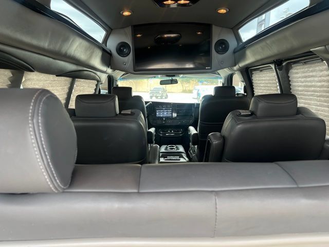 Used 2022 GMC Savana 2500 w/ Enhanced Convenience Package RWD image 18