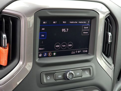Certified 2024 GMC Sierra 2500 Pro w/ Convenience Package AWD/4WD image 8