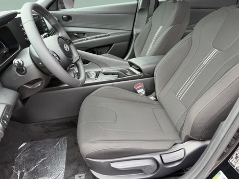 New 2025 Hyundai Elantra Sport image 21