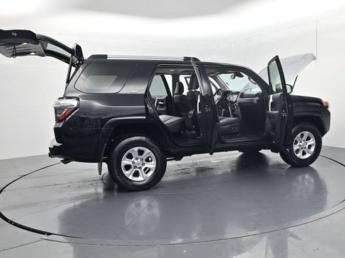 Used 2021 Toyota 4Runner SR5 Premium w/ Moonroof Package AWD/4WD image 66