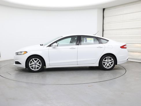 Used 2013 Ford Fusion SE image 5