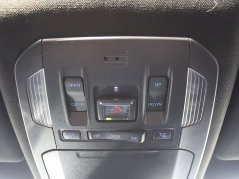 Used 2021 Toyota Highlander XSE image 37