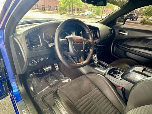 Used 2018 Dodge Charger R/T RWD image 8