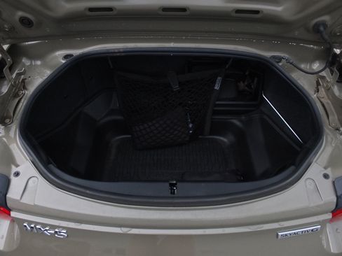 Used 2023 MAZDA MX-5 Miata Grand Touring w/ Weather Package RWD image 15