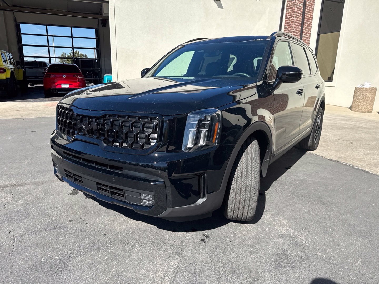 Used 2025 Kia Telluride SX X-Line AWD/4WD image 4