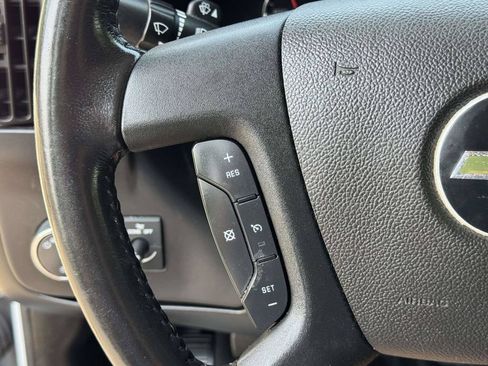 Used 2022 Chevrolet Express 2500 Extended w/ Driver Convenience Package RWD image 12