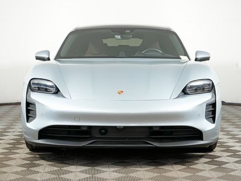 Used 2023 Porsche Taycan 4S image 10