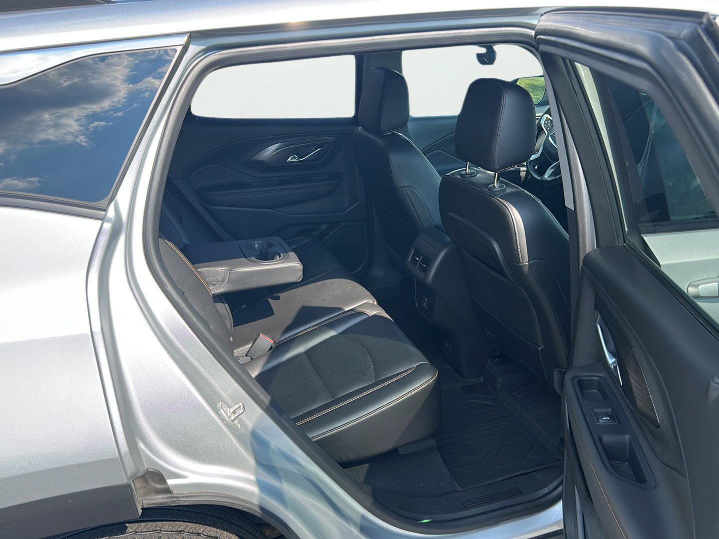 Certified 2021 GMC Terrain SLT w/ LPO, Floor Liner Package FWD image 18