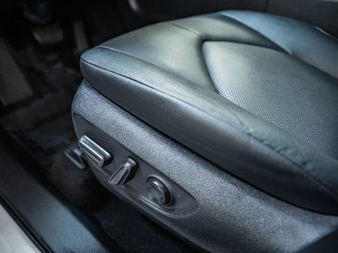 Used 2024 Toyota Grand Highlander XLE image 40