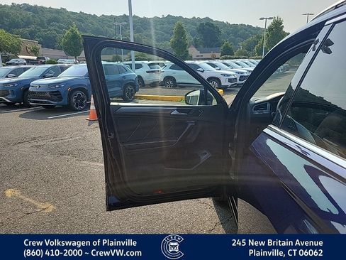 Certified 2023 Volkswagen Tiguan SEL R-Line AWD/4WD image 37