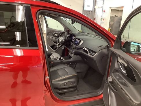 Used 2024 GMC Terrain AT4 w/ Tech Package AWD/4WD image 15