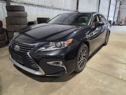 Used 2017 Lexus ES 350 w/ Navigation System Package